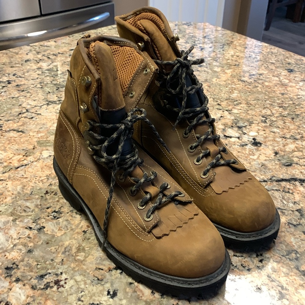 New Waterproof Rocky Boots for Men or women unisex.